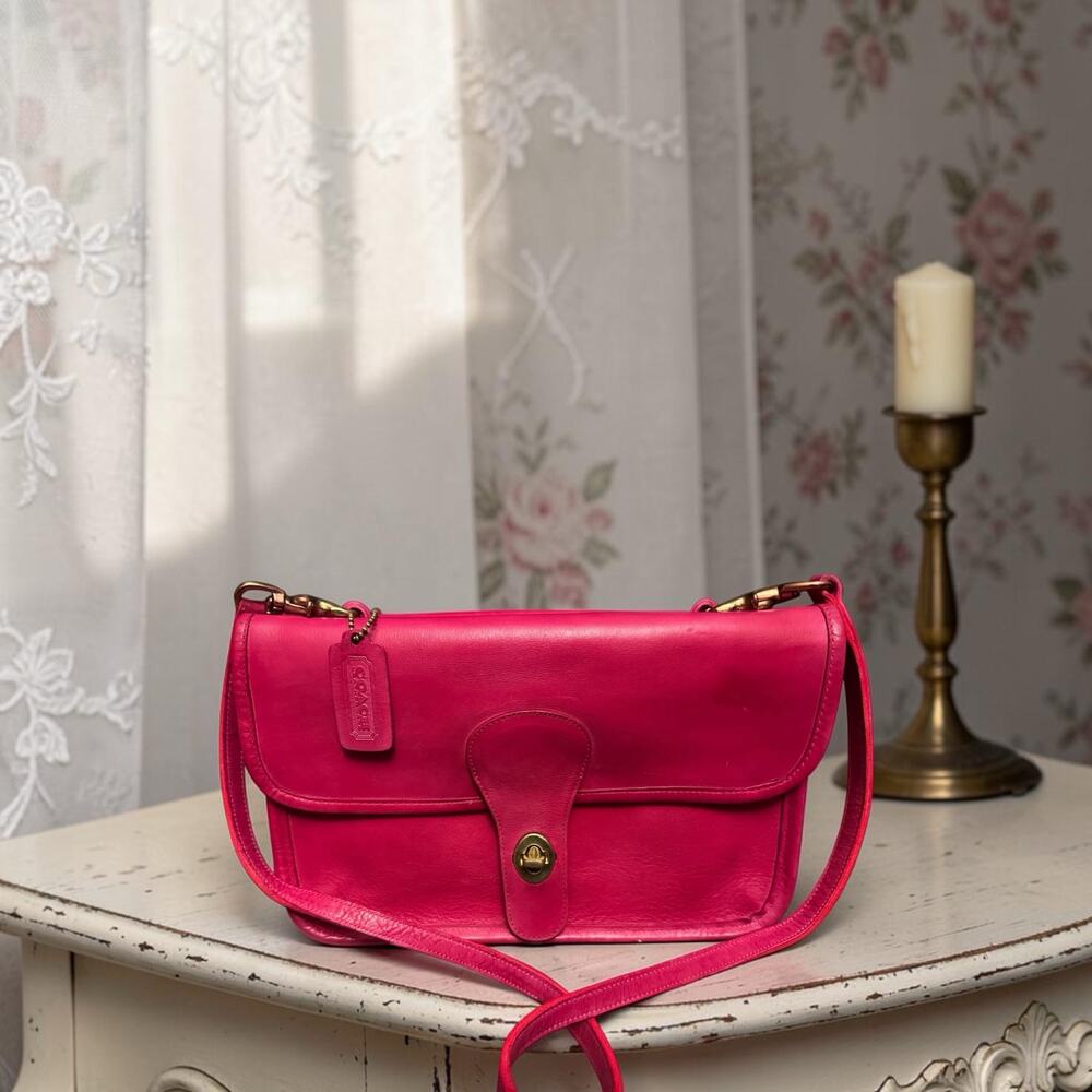 Vintage Coach Twin Clutch 9380 – Upcrafted Hot Bubblegum Pink